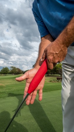 Putting Tips; How to Grip the Putter