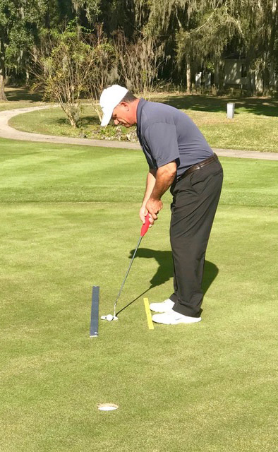 Balanced Putting Stance - keeping you and your putter aligned to your target